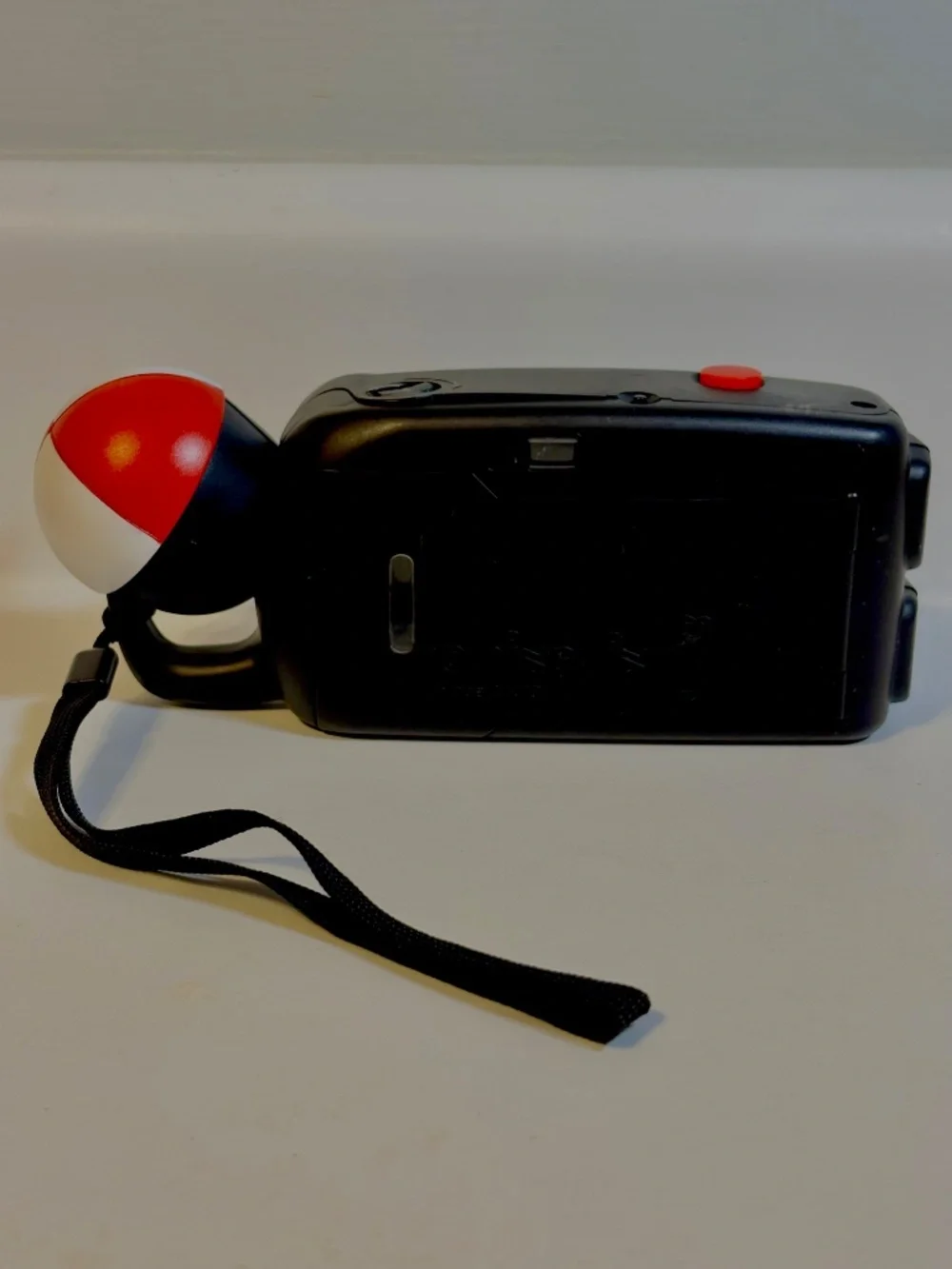 Vintage Pingo Penguin Point & Shoot Film Camera Novelty Pingvin Kitschy Rare